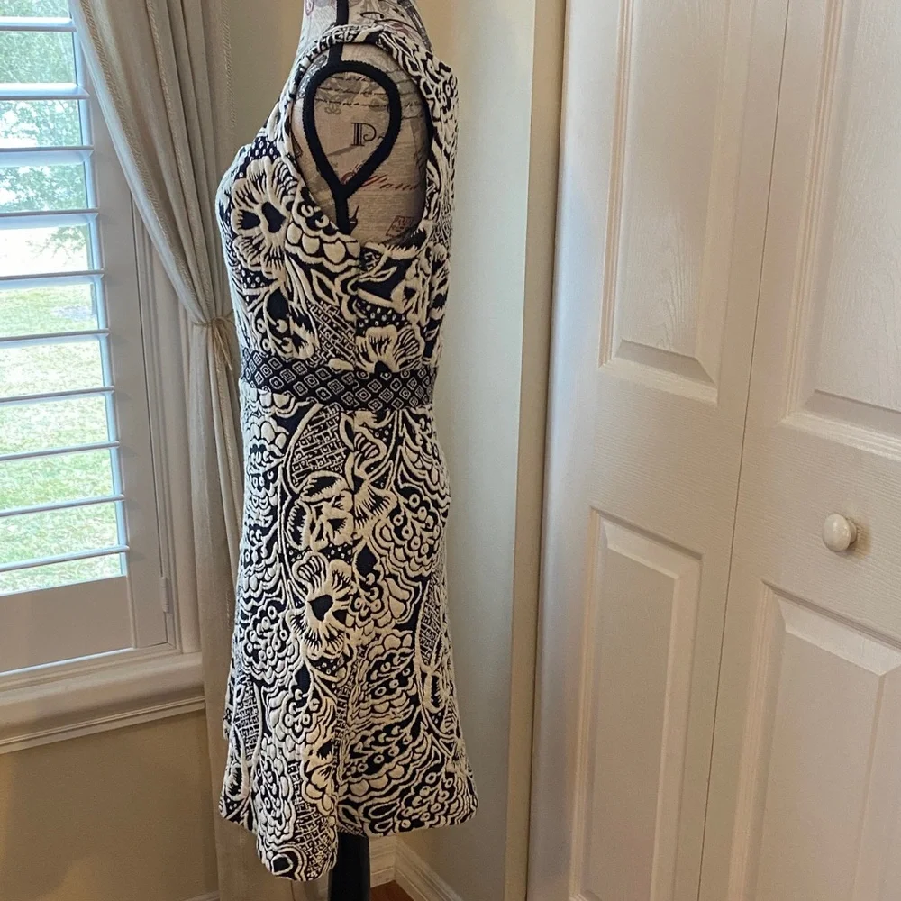 Anthropologie Black Ivory Jacquard Dress Size S Structured Fit & Flare NWT - Picture 4 of 13